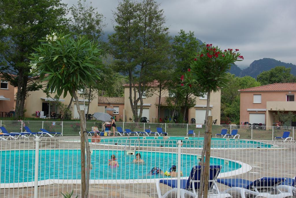 Chez Twin&Twin Appartement Santa-Maria-Poggio  Buitenkant foto
