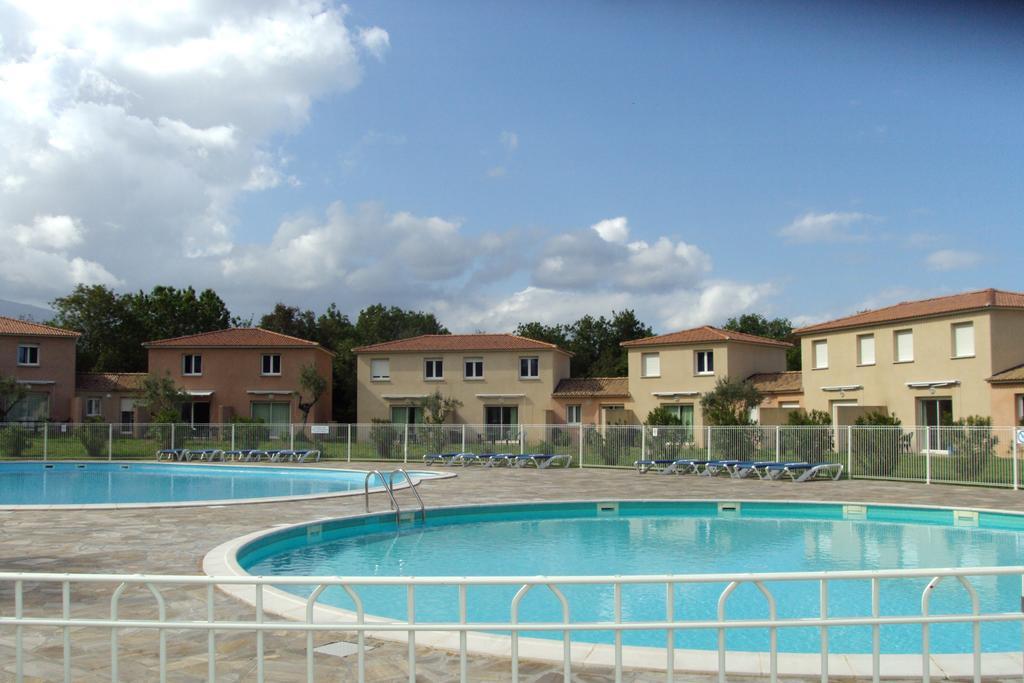 Chez Twin&Twin Appartement Santa-Maria-Poggio  Buitenkant foto